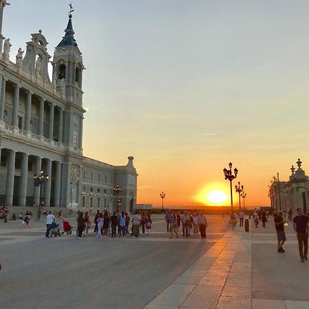 Latina Palace มาดริด ภายนอก รูปภาพ